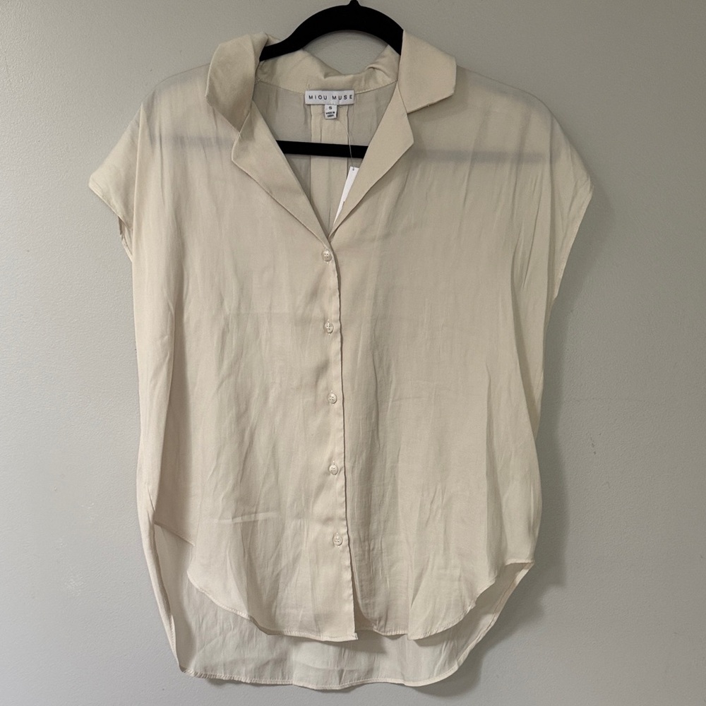 Nic+Zoe Cream Short Sleeve Button-Down Shirt